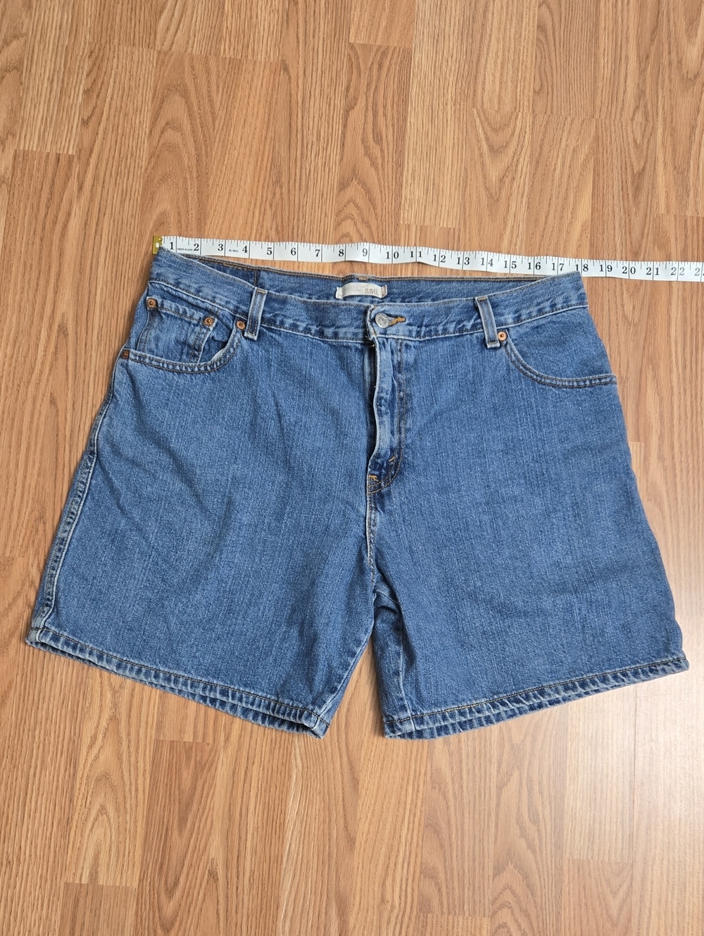 Levi's Medium Blue Denim High-Rise Women’s Shorts